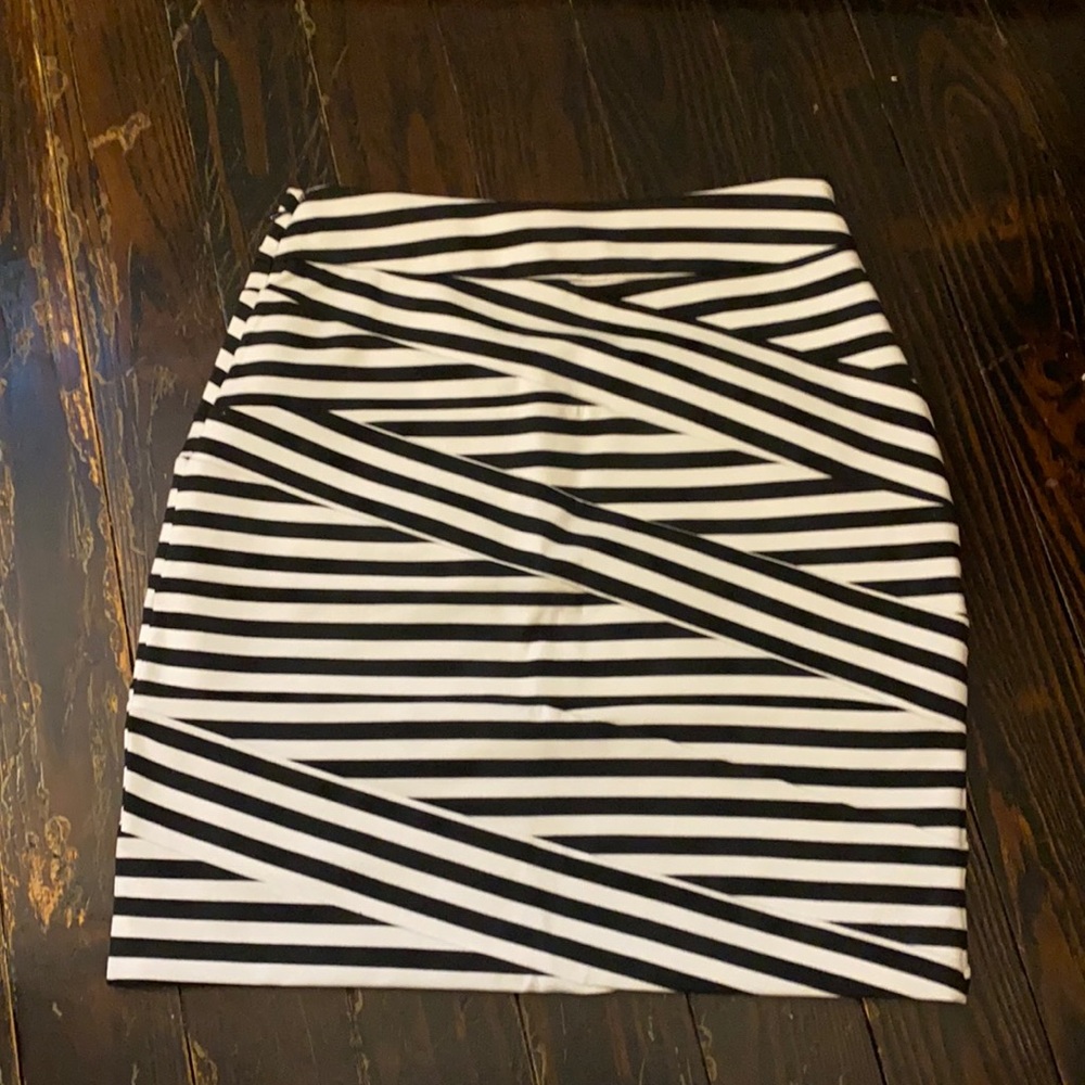 Express stripped skirt
